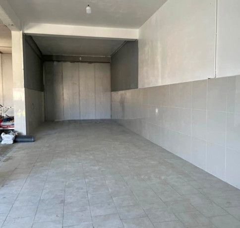 magazine-me-qera-ne-mezez-id-bm324-tirane-big-0