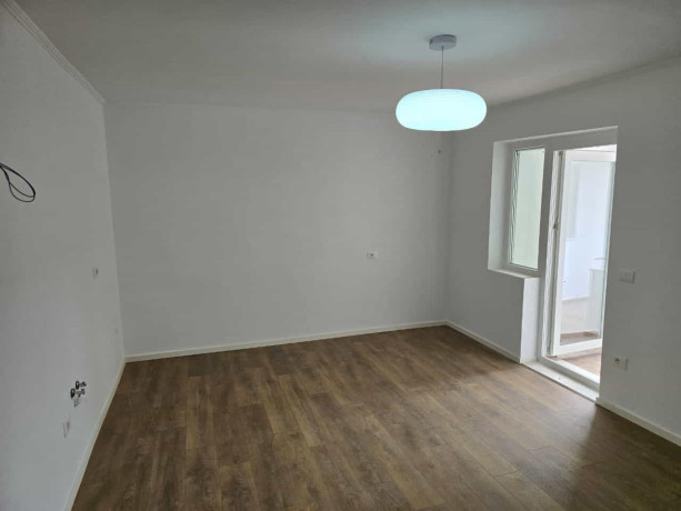 apartament-ne-shitje-11-tek-ish-tregu-elektrik-id-b111144-tirane-big-0