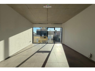 Zyre Me Qera tek Rruga e Barrikadave (ID BZ2908) Tirane