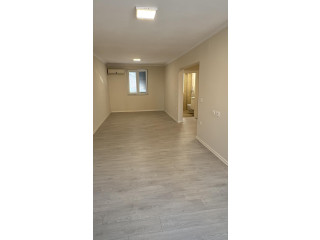 Zyre Me Qera 1+1 Tek 21 Dhjetori (ID BZ2917) Tirane