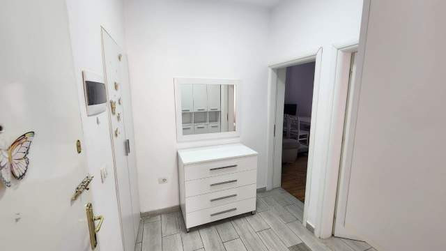 qera-apartament-11-rruga-e-barrikadave-tirane-big-2