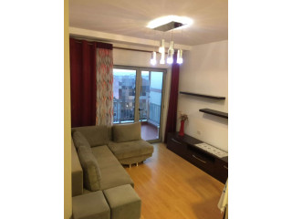 Apartament Me Qera 1+1 Ne Xhamllik (ID B2101641) Tirane
