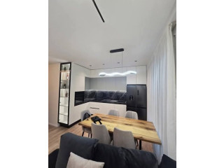 SHITET APARTAMENT 2+1+2 + Garderob Residenza Erli, Tirane