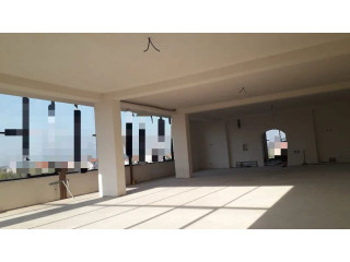 Godine Me Qera Ne Fushe- Preze( ID BM329) Tirane