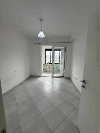 apartament-21-2-per-shitje-ne-tregu-elektrik-tirane-205000-leke-big-1