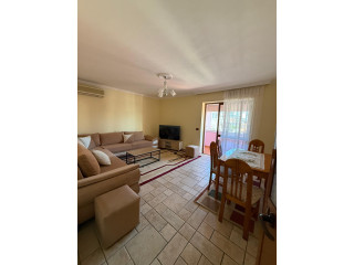 Apartament Me Qera 3+1 Ne Xhamllik (ID B23155) Tirane