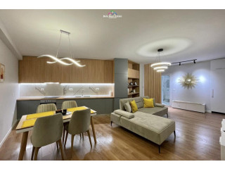 Apartament Me Qera 2+1+2 Tek Rruga e Barrikadave (ID , qeraqeraqeraididididi