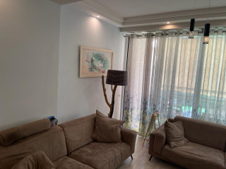 Shitet Apartament 2+1 Ne Myslym Shyri (ID B120412) Tirane