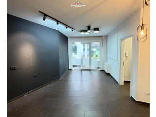 Zyre Me Qera 2+1 Tek Rruga E Kosovareve (ID BZ2942) Tirane