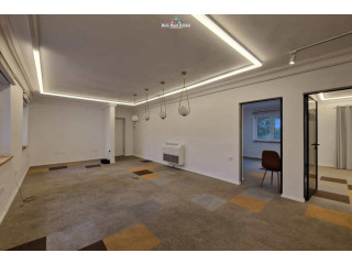 Zyre Me Qera 4+1 Tek Rruga e Durresit ( ID BZ2943) Tirane