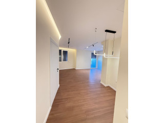 Apartament Ne Shitje 2+1+ Post Parkimi Prane Maternitetit te Ri (ID B120859) Tirane