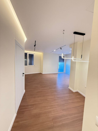 apartament-ne-shitje-21-post-parkimi-prane-maternitetit-te-ri-id-b120859-tirane-big-0