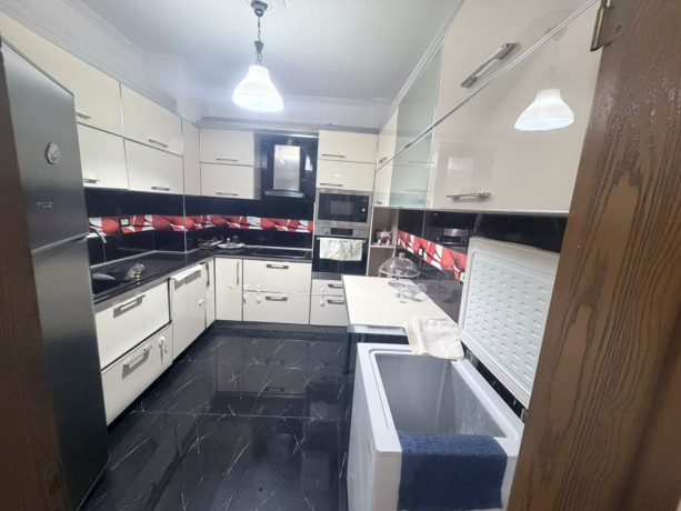 apartament-21post-parkimi-me-qira-ne-bllok-tirane-big-1
