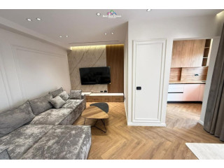 Apartament Ne Shitje 2+1 tek Pallati me Shigjeta (ID B120835) Tirane.......