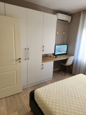 jepet-me-qera-apartament-11-tek-myslym-shyri-id-b211206-tirane-big-2