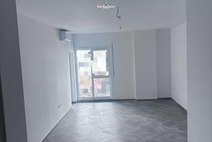 zyre-me-qera-11-tek-5-maji-id-bz2953-tirane-big-0