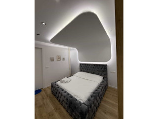 Garsioiere Me Qera Tek 21 Dhjetori (ID BG139) Tirane///...////......,,