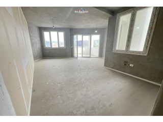 Zyre Me Qera 3+1 Ne Astir (ID BZ2966) Tirane