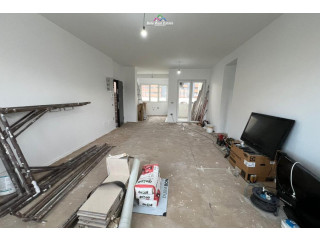 Zyre Me Qera 3+1 Ne Astir (ID BZ2969) Tirane
