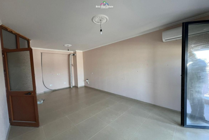 zyre-me-qera-21-tek-kompleksi-zirkon-id-bz2972-tirane-big-0