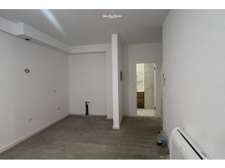 Zyre Me Qera 2+1 Tek Rruga Dritan Hoxha (ID BZ2973) Tirane