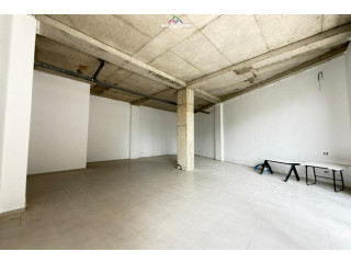 Dyqan Me Qera Tek Liqeni I Thate (ID BD21912) Tirane