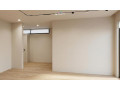 zyre-me-qera-21-tek-liqeni-i-thate-id-bz2939-tirane-small-0