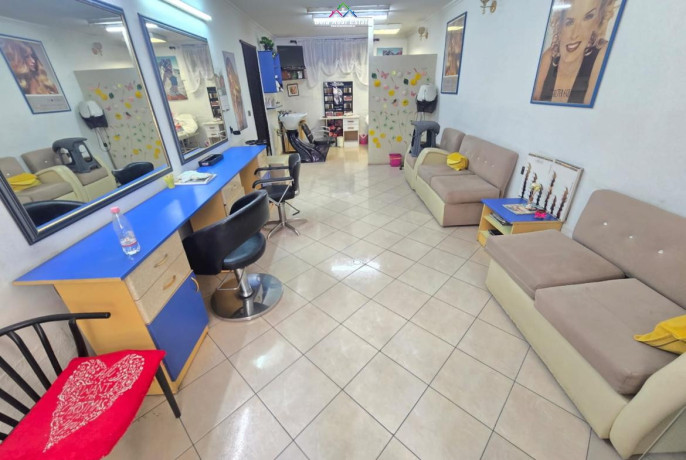 dyqan-me-qera-tek-rruga-e-barrikadave-id-bd21916-tirane-big-0