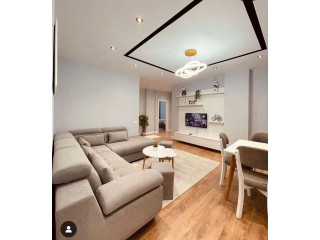 Apartament me qera 2+1 tek 21 Dhjetori (ID B220312) Tirane...