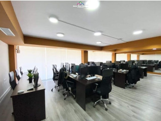 Zyre Me Qera 3+1 ne Bllok (ID BZ2210) Tirane...