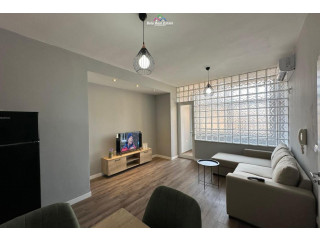 Apartament Me Qera 1+1 Tek Pazari i Ri (ID B2101737) Tirane