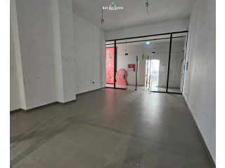 Zyre Me Qera Tek Kompleksi Garden Building (ID BZ2984) Tirane
