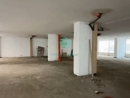 njesi-biznesi-ne-shitje-tek-astiri-tirane-big-2