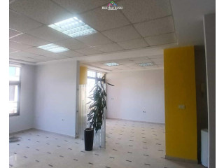 Zyre Me Qera Tek 21 Dhjetori (ID BZ2988) Tirane,,,1212