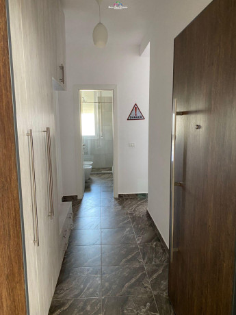 jepet-me-qera-apartament-11-tek-ish-fusha-e-aviacionit-id-b21090-tirane-big-3