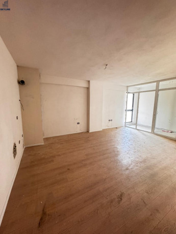 shitet-apartament-21-kompleksi-turdiuish-fusha-e-aviacionit-big-0
