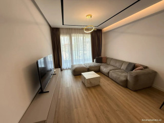 Apartament Me Qera 2+1 Tek Komuna e Parisit ( ID B2201966) Tirane