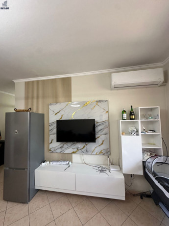 shitet-apartament-21-vila-lastir-big-0