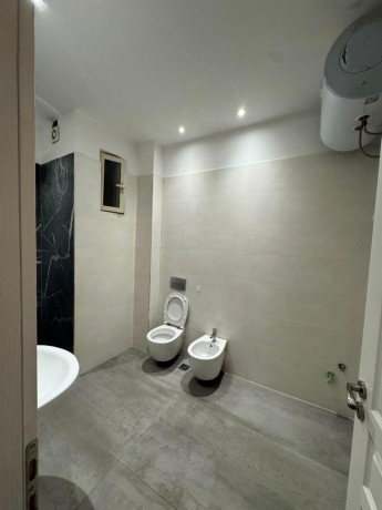 apartament-21-per-shitje-perball-spitalit-amerikan-3-ne-rrugen-e-kavajes-tirane-big-2