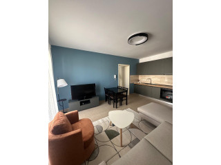 Apartament 1+1 Me Qira në Ish Stacioni i Trenit, Tiranë