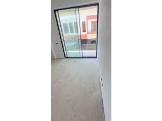 Apartament 1+1 + Post parkimi Për Shitje tek Tulipani në Mjull - Bathore, Tiranë