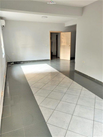 zyre-me-qera-tek-rruga-e-kavajes-id-bz2250-tirane-big-0