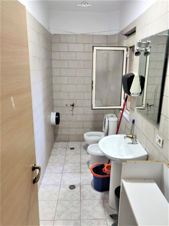 zyre-me-qera-tek-rruga-e-kavajes-id-bz2250-tirane-big-2