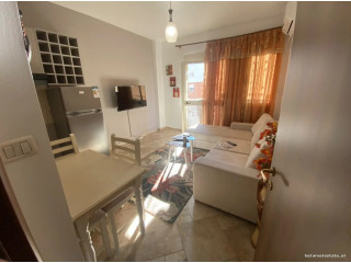 Apartament me Qera 1+1 tek Komuna e Parisit (ID B2101817) Tirane