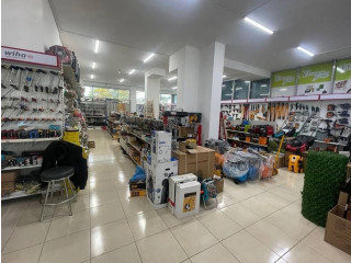 Dyqan Per Shitje Tek Kthesa e Kamzes (ID BD1175) Tirane.,.,.,